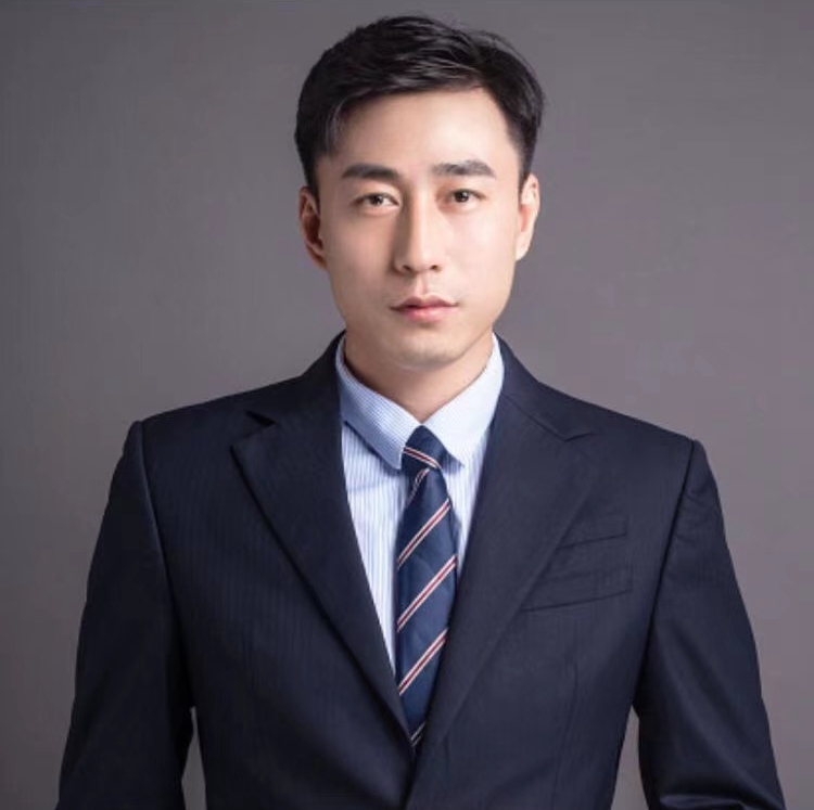 杜勇 视觉与舞美负责人