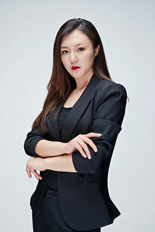 邓家伟 创意策略总监